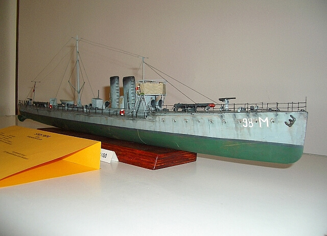 SMTb 98M, model ship